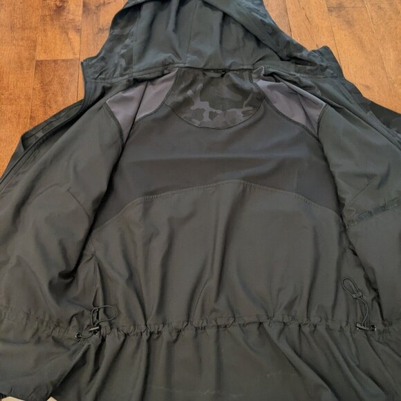 Lululemon pack it up women's jacket in camo in size 4 - Picture 5 of 13